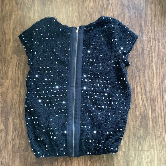 Gap Short Sleeve Sequin - Back Zip Sweater. Sequin Detail. - Picture 6 of 10
